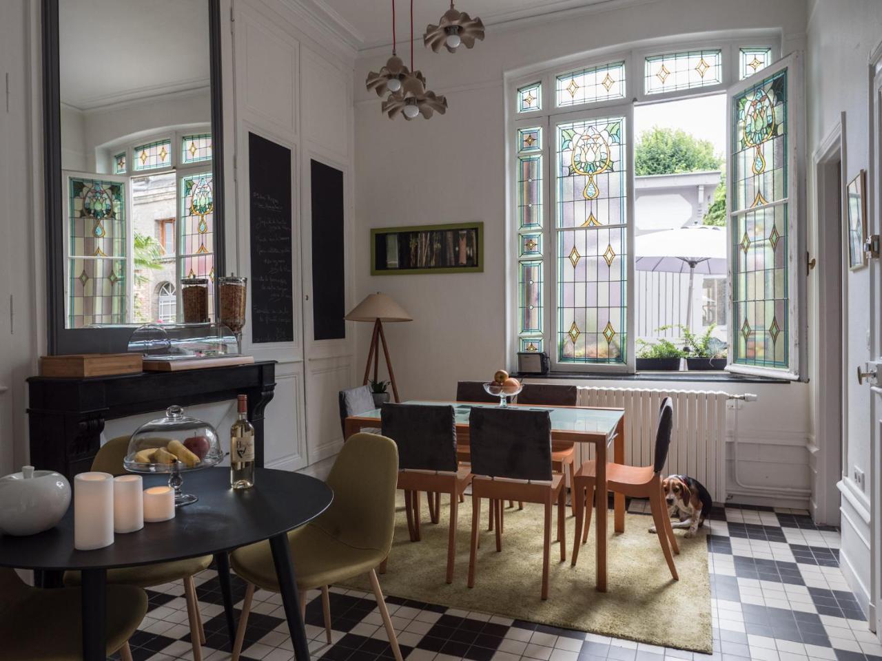 Bed & Breakfast Maison En Ville, Hyper Centre Ville, 2*